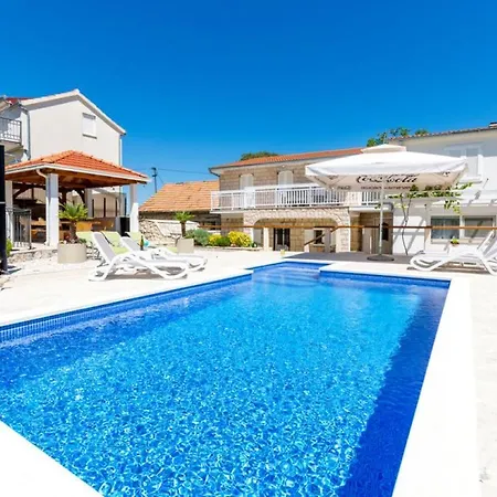 Jelena With Private Pool Holiday home